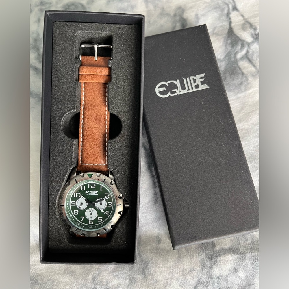 Equipe Turbo Genuine Leather Watch - Picture 3 of 7